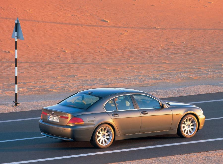  BMW 7-Series 2002 года  (фото 66 из 79)